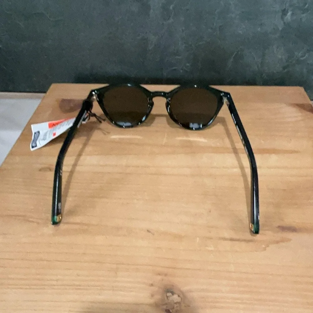 Indescratchables Sunglasses Unisex Green Round Renew‎ 01 004 Forest Tinted NWT